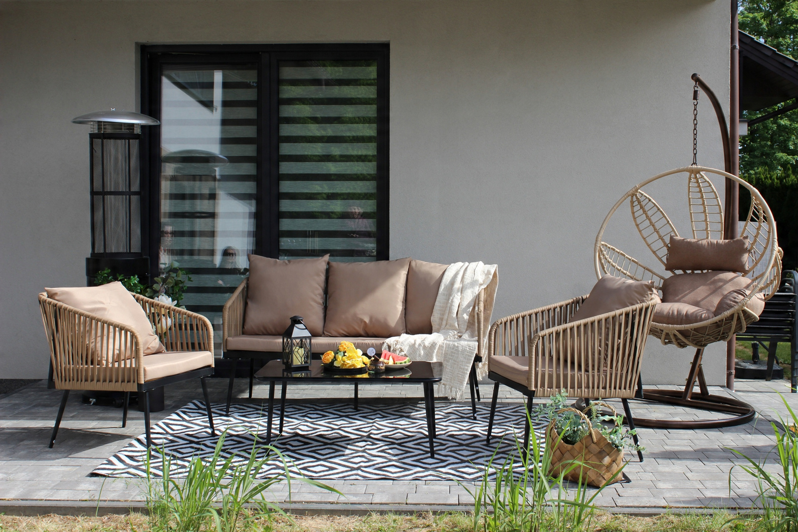 ZESTAW MEBLI OGRODOWYCH Z PLECIONEJ LINY (2 FOTELE + SOFA + STOLIK) - BEŻOWY, PODUSZKI - BEŻOWE - obrazek 8